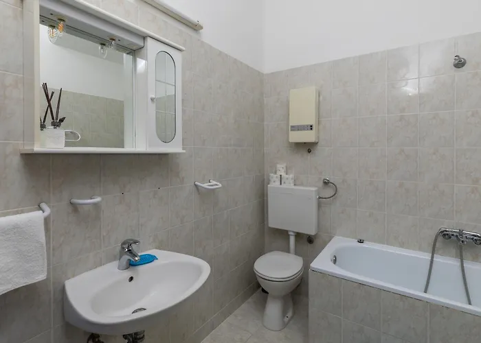 By The Sea Pisak, Omis - 22946 Appartement Pisak